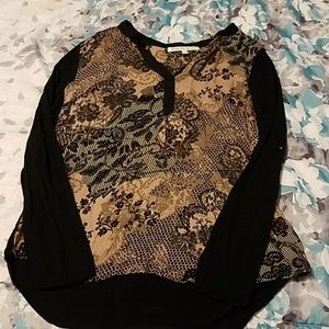 Silky flattering top (not see through)